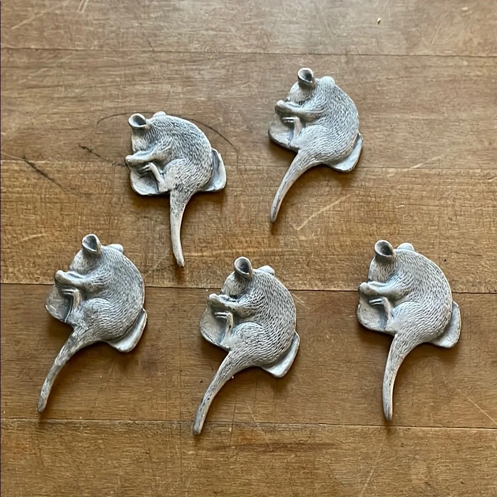 Elegant Mouse Cheeseboard Picks - Picture 2 of 2